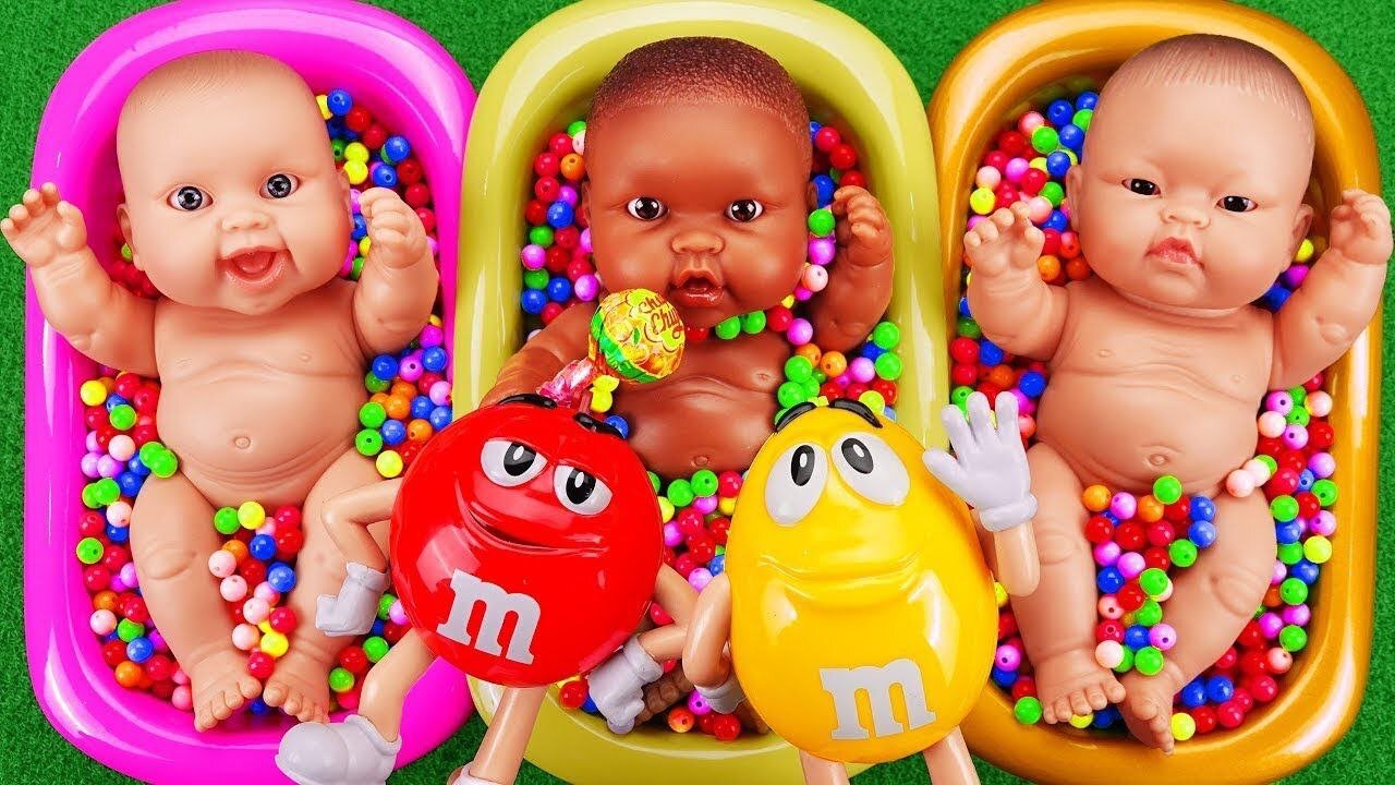 Minutes Satisfying with ASMR Mixing Candy & Funny Make Up in Three Bathtubs with M&M's Slime