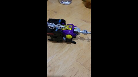 Transformers Legacy Insecticon Bombshell