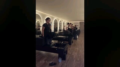 try not laugh 🤣
