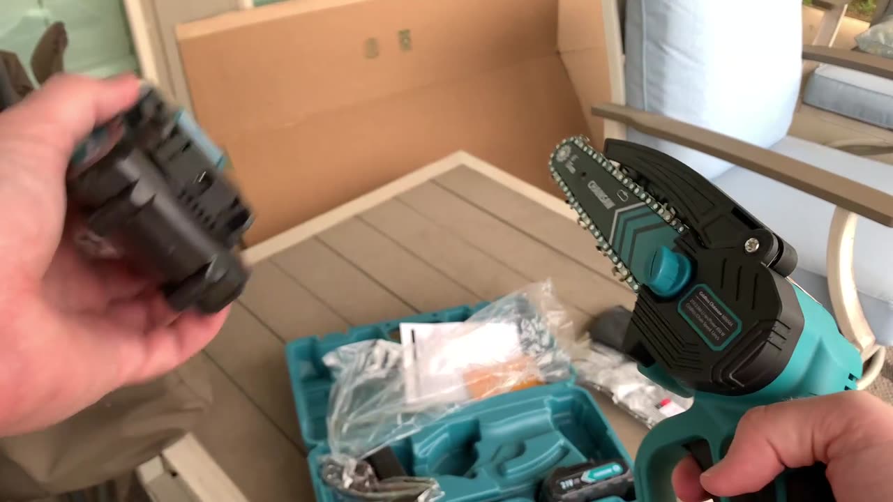 The Cordless Mini Chainsaw That’s Perfect for Gardening & Camping!