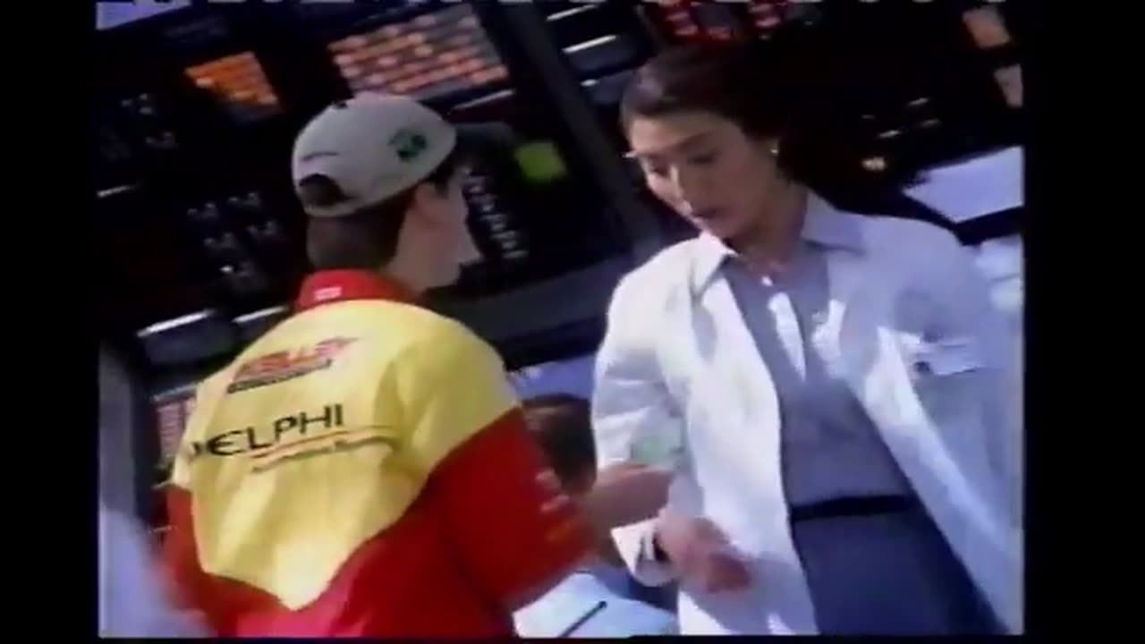 Random Commercials - Vol 33 (2000)