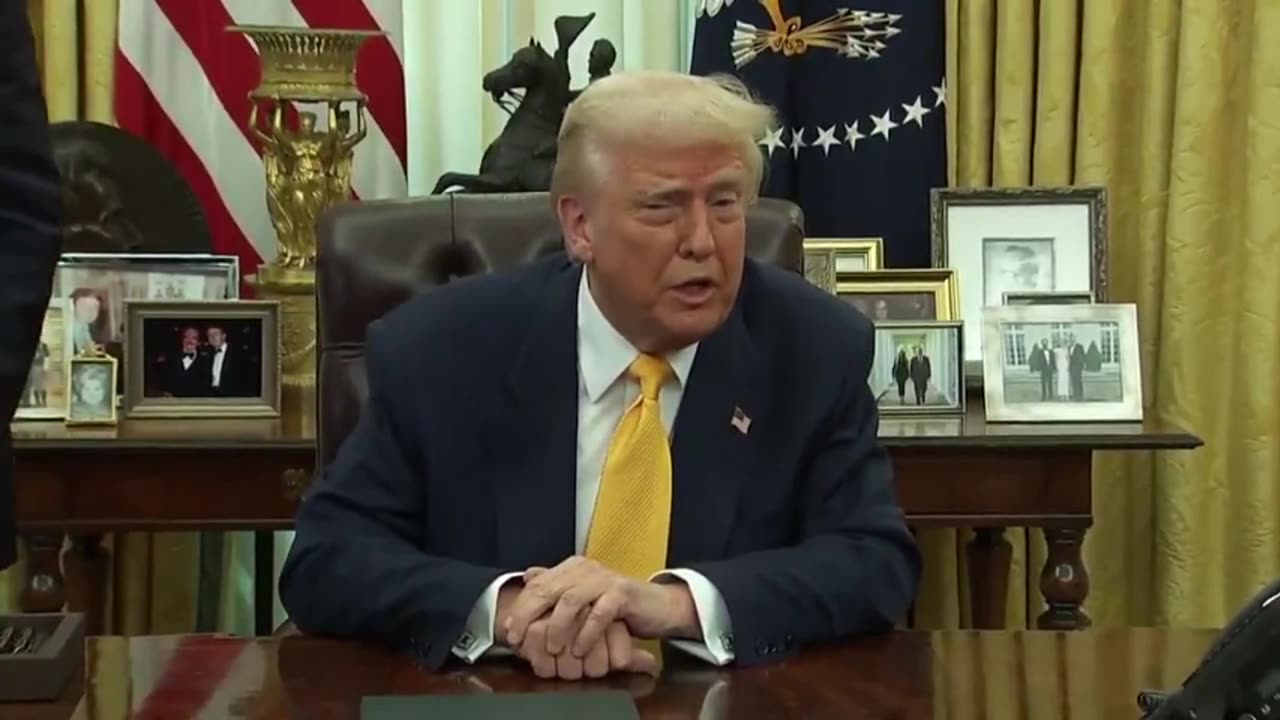Liberal NBC reporter gets SHUT DOWN by Trump for trying to create fake story