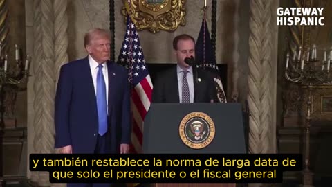 Trump firma tres órdenes ejecutivas para acceso a la FIV y transparencia gubernamental