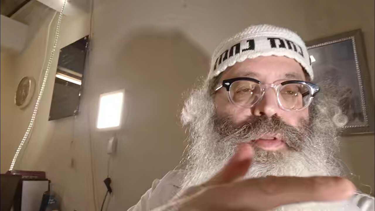 מות יומת המכה רוצח הוא אין לי אלא במיתה הכתובה בו מניין שאם אי אתה יכול- שיר נ נח מסכת סנהדרין דף נג