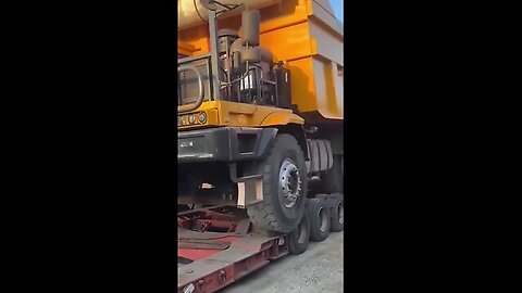 Giant truck or trailer, which can support more weight_