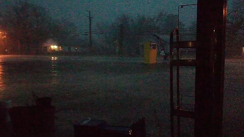 Rainstorm Paris, Tx