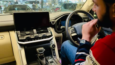 Toyota Land Cruiser LC300 | 2025 Toyota Land Cruiser LC300 ZX | SUVs ka Badshah | King of the road