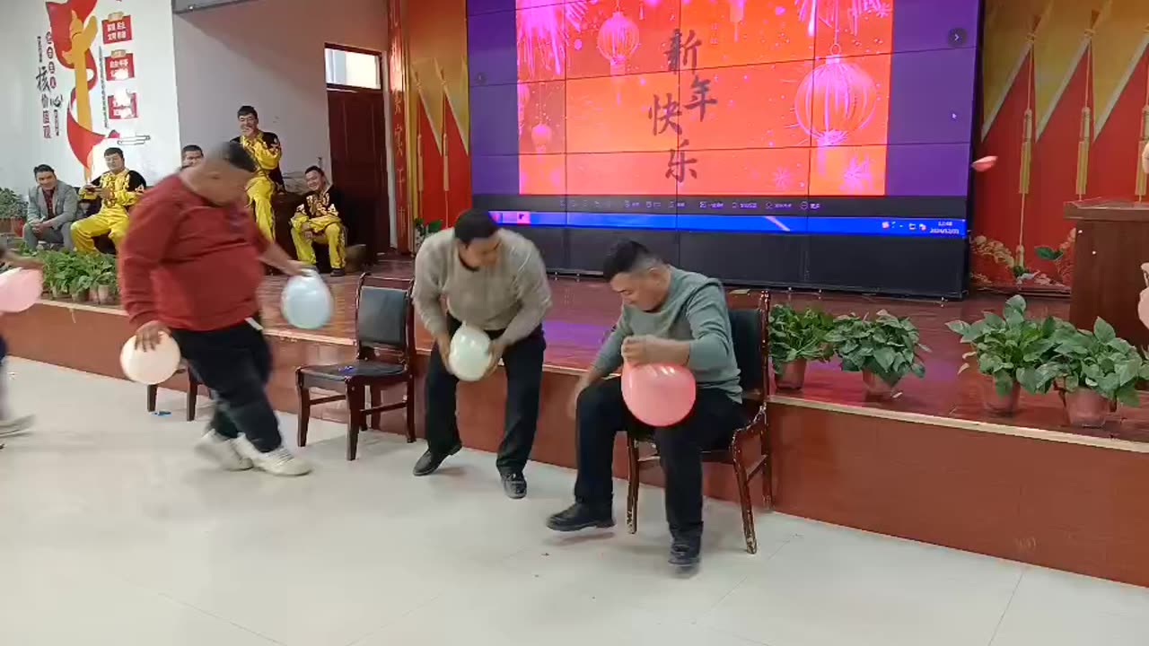 Funny video of a chair being broken while trying to pop a balloon video 2025 skc.com 105