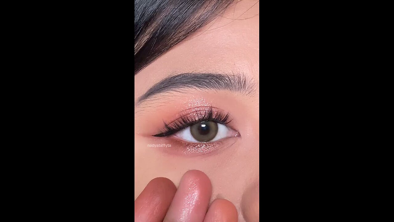 Tutorial Soft Brown Eyeshadow