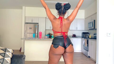 Thick ass ebony stripper Lingerie and Bikini 👙 try on haul