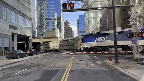 Metra Train crosses Canal St. in Downtown Chicago