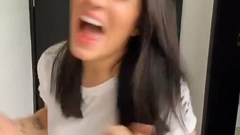 kimberly loaiza