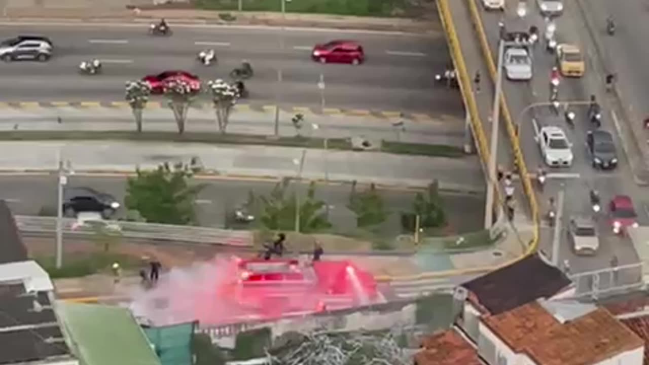 Incendio vehículo Bucaramanga