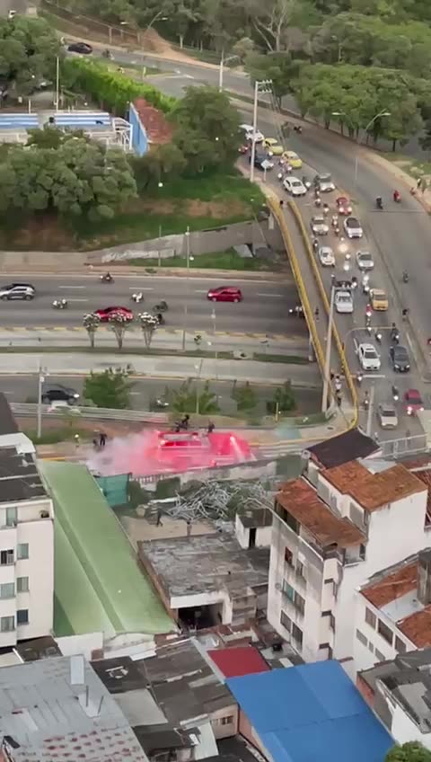 Incendio vehículo Bucaramanga
