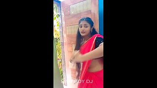 Golden Sparrow 💃🌹 _ Dhanush _ Priyanka Mohan _ #trendingdance #trendingshorts #trendingreels