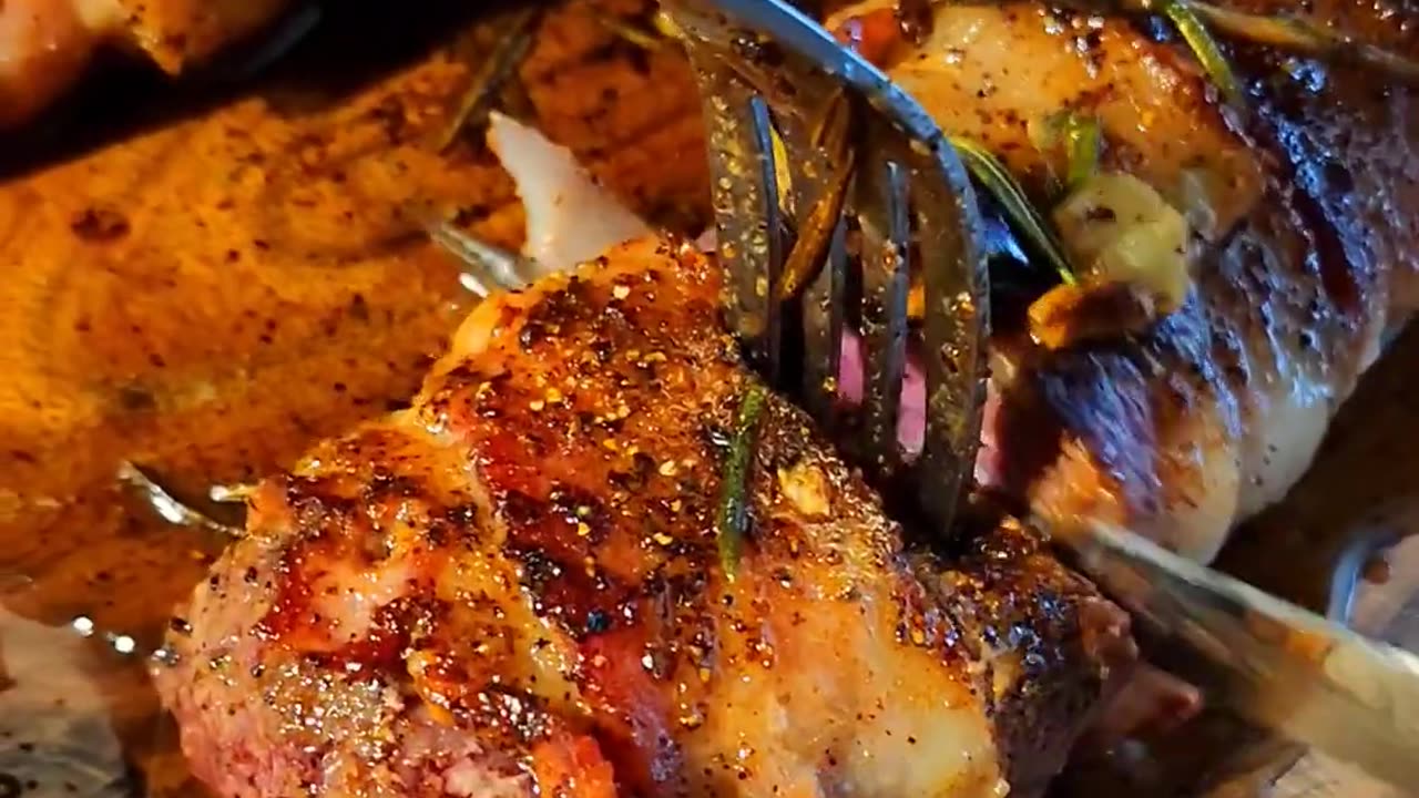 Cooking Caribou Backstrap _ 3DK Knives