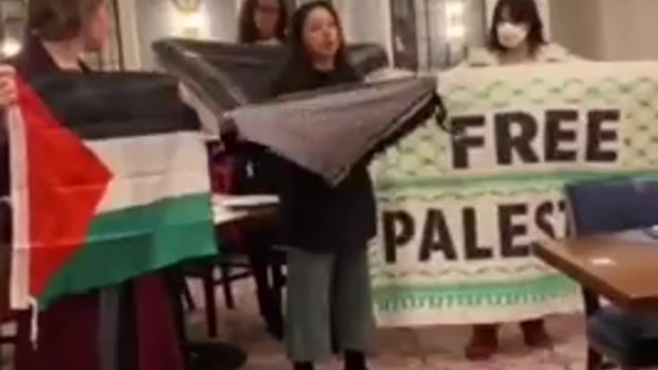 Activists INTERUPPTED war criminal Netanyahu at a hotel in Washington, DC!