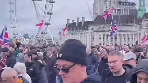 🚨This is 100,000 British patriots saying we want our country back!