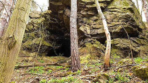 To The Thieves Hideout - ASMR Nature Walk No Talking