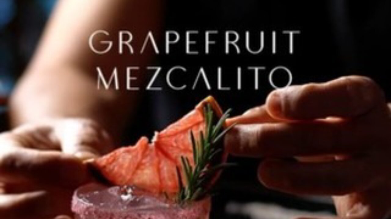 COCKTAIL GRAPEFRUIT MEZCALITO