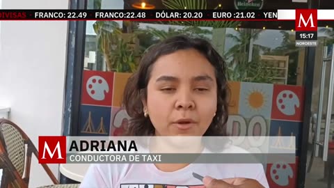 Adriana García, estudiante de Medicina, maneja un taxi seguro para mujeres en Tamaulipas