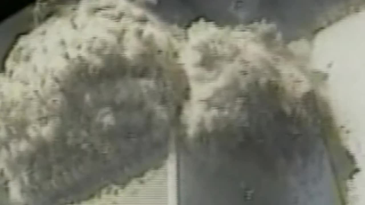 911 South Tower Demolition - Descending Blast Waves And Gas Ejections From Below SLOW MOTION ZOOM