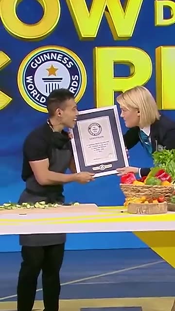 "UNBELIEVABLE Stunts: Watch This Skillful Cucumber Slicing Challenge - Most Slices in 30 Seconds!"