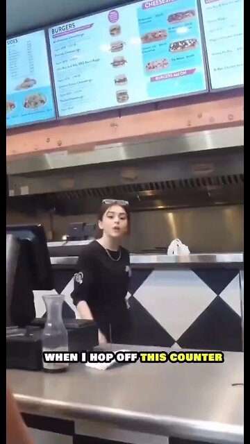 🚨 TENSE MOMENT AT FAST FOOD JOINT DIFFUSED BY QUICK-THINKING MANAGER