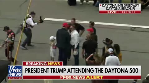 President Trump gets big applause a Daytona 500