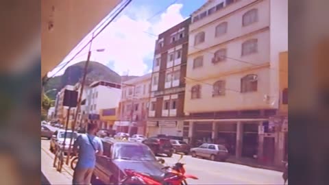 2009 Pedra Itaúna vista da Avenida Catarina Cimini em 02 de janeiro em Caratinga, Minas Gerais