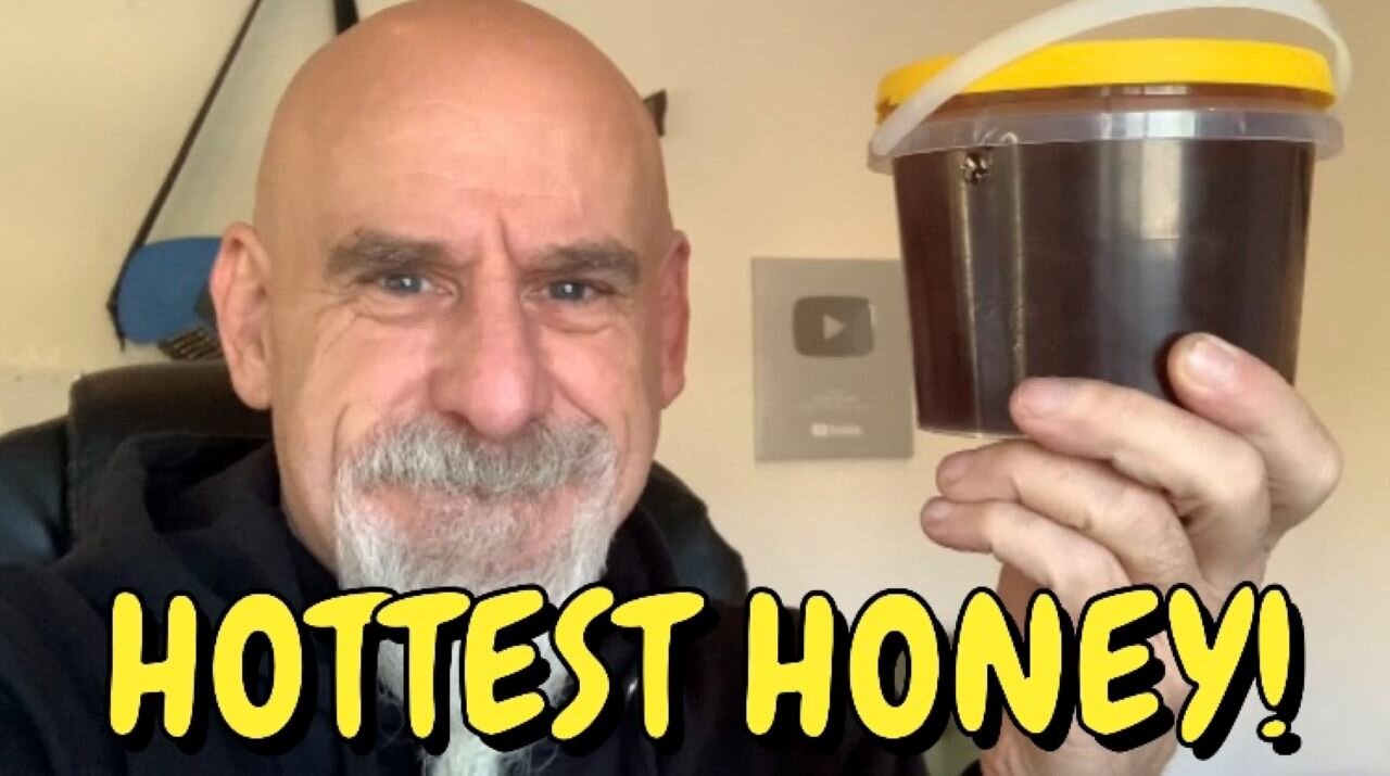 Apocolypse Bush Honey from Flaming Koala! This is by FAR the HOTTEST honey I've ever had!