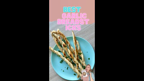 Easy Homemade Garlic Breadsticks 🧄🥖