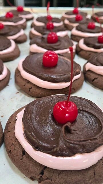 The Cherry Cordial Cookie is here!
