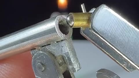 Worlds Smallest Gun is Crazy