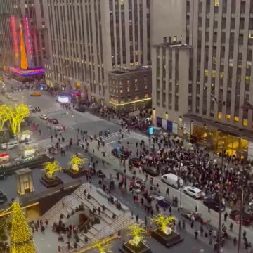Hamas supporters took over downtown Manhattan, NYC, calling for a global intifada.