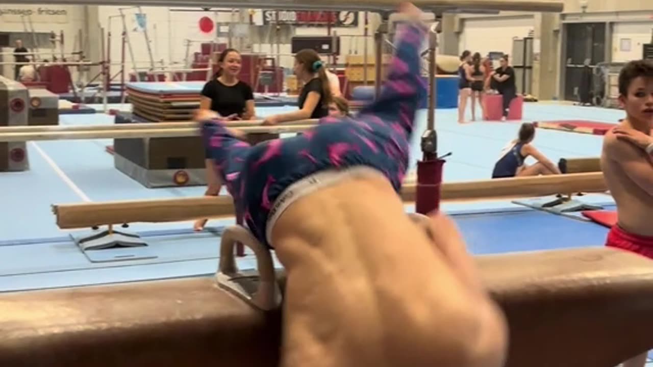 Pommel horse with a hole in your pants