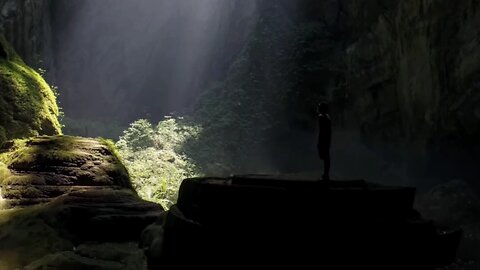 World's Largest Cave:Son Doong Vietnam