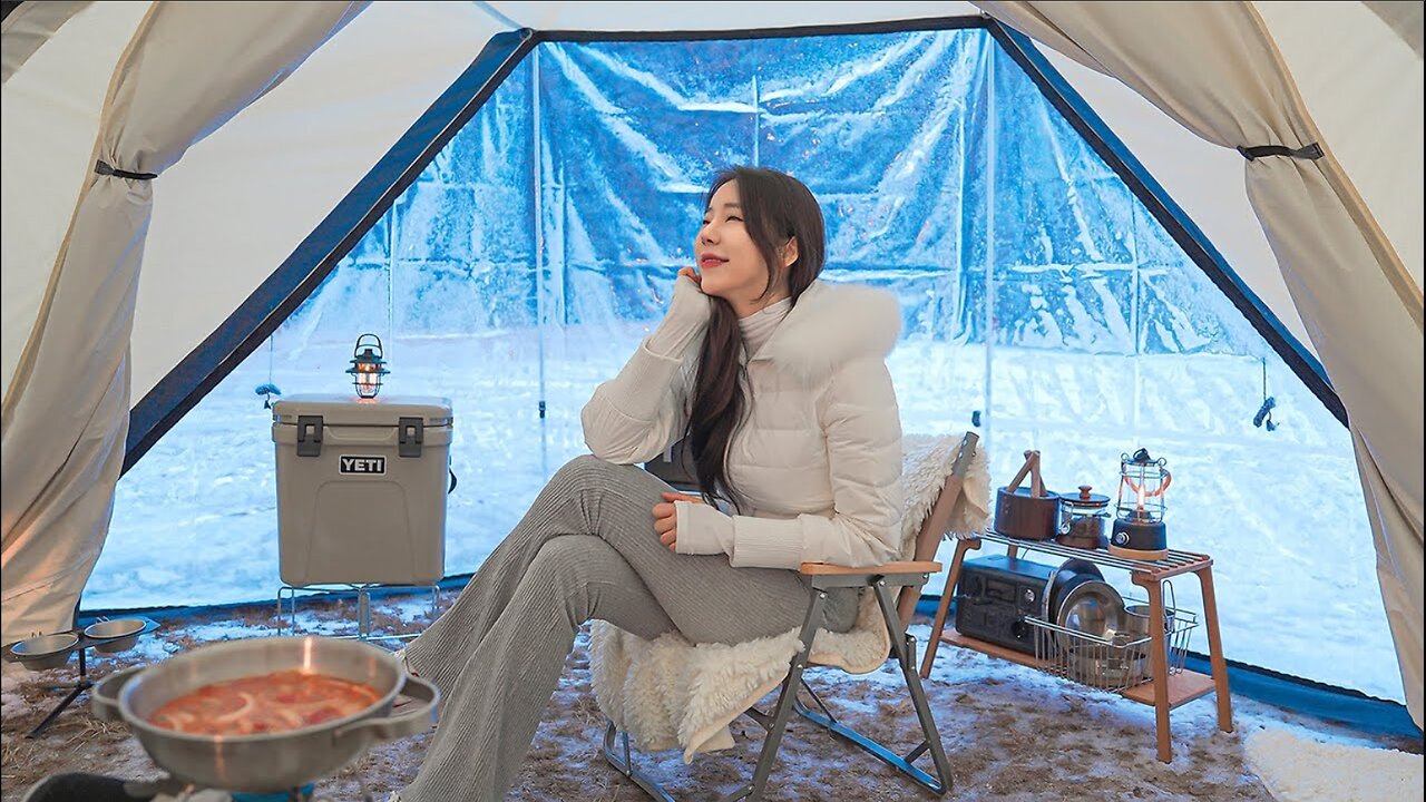 -10°C❄, Giant Tipi Tent CAMPING in Frozen Snow with Extreme Cold |