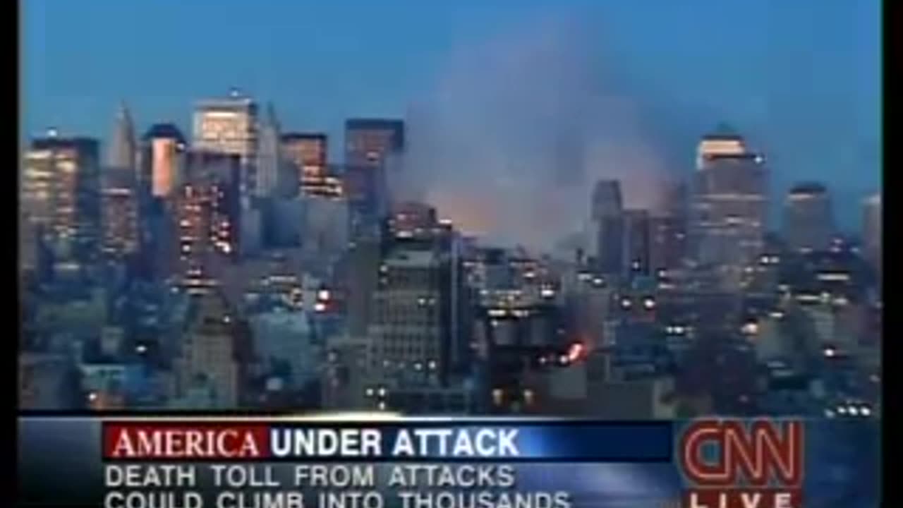 911 WTC 7 Aftermath Debris Pile Removal 500 - 530 am Sept 12 CNN (6)