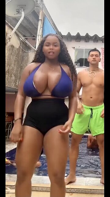 Huge dancing bouncer bongos