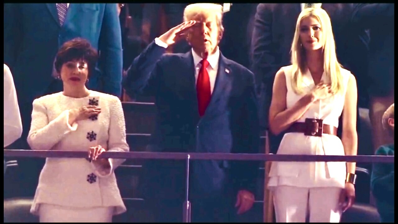 Crowd at the Super Bowl just went WILD when President Trump was shown saluting during the Anthem! 🇺🇸