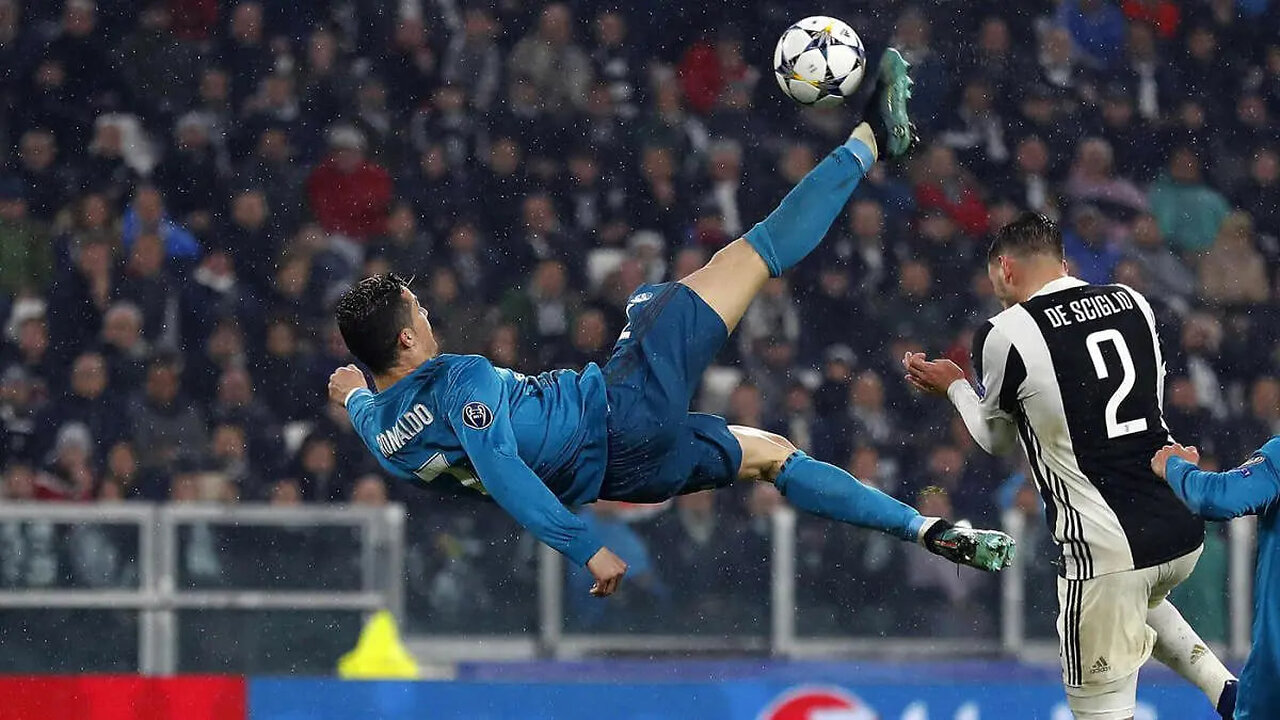 CR7 SCORED THE MOST BEAUTIFUL GOAL IN UCL HISTORY AND STOPPED THE WORLD SHOWING WHO IS THE KING