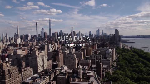 ALISA DUDAJ | New York Nude 18 Hot Swim Look Bikini Run Video