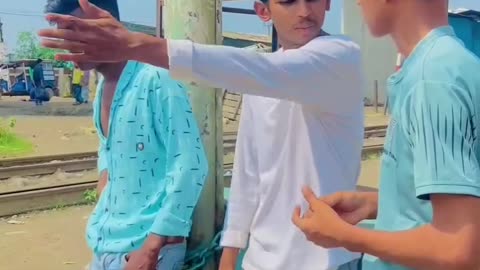 সব বন্ধু বন্ধু নয় কিছু বন্ধু স্বার্থপর হয়