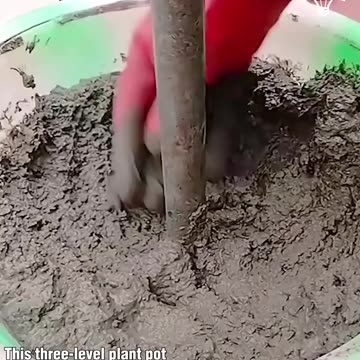 This three tier plant pot is the coolest design ever!.hd