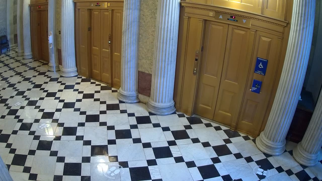 0211USCS02UpperSenDoorElevators_2021-01-06_15h18min56s493ms.mp4