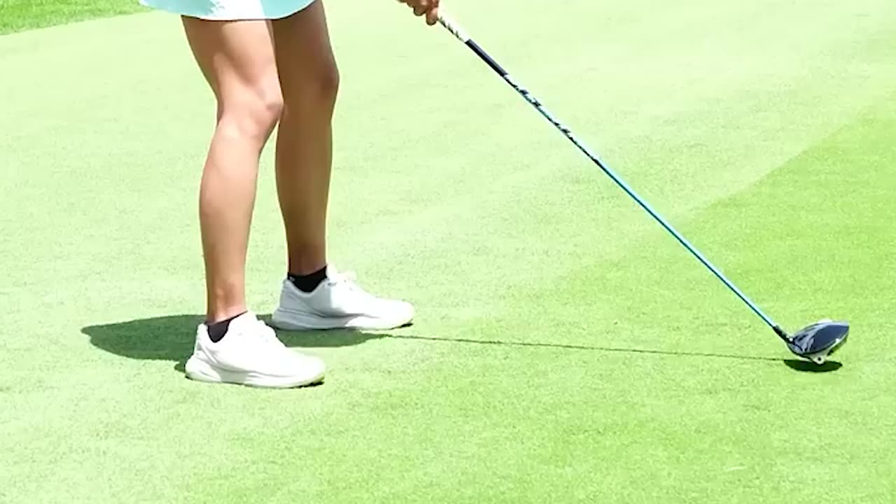 Nice springiness #golf #golfer #professional #athlete #hit #swing #shot #green #fairway #club #pro