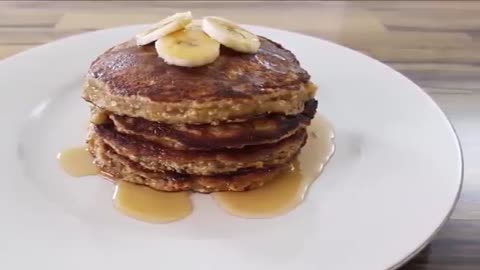 Healthy Banana Oatmeal Pancakes