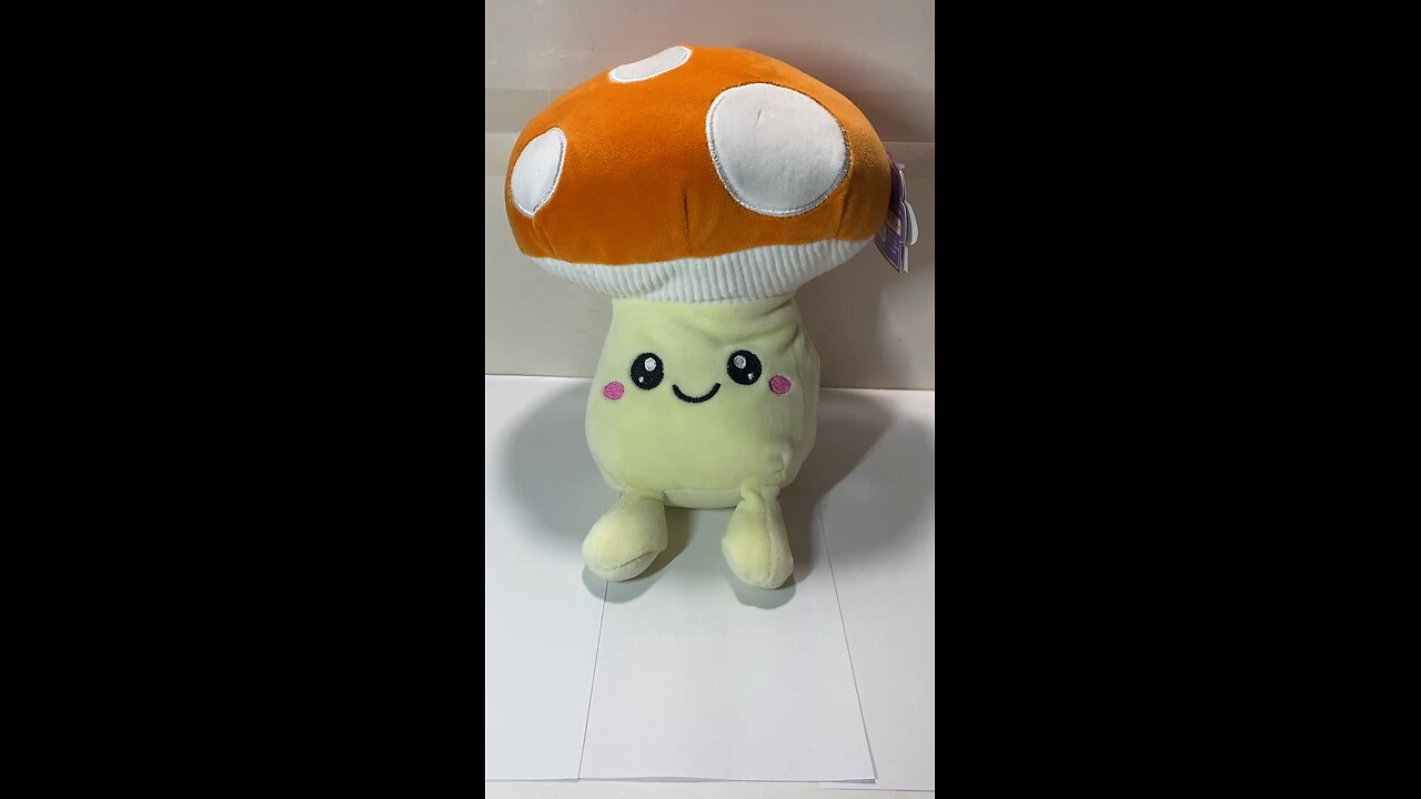 Mini-Vlog: Stop & Shop! Cuddle Crew Stuffed Animal 8” Mushroom Plushy - New with Tags