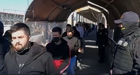 Trump ordena licencia paga a trabajadores del DEI y más de 500 inmigrantes ilegales detenidos